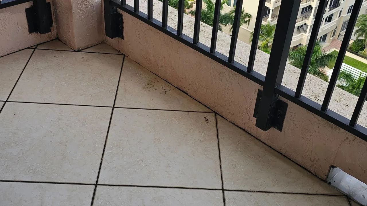 Grout Cleaning and Sealing Service in Coral Gables